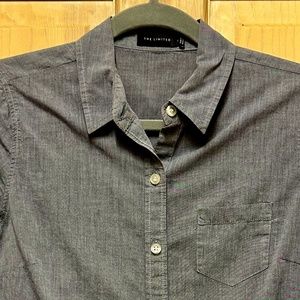 Blue/denim colored button up shirt